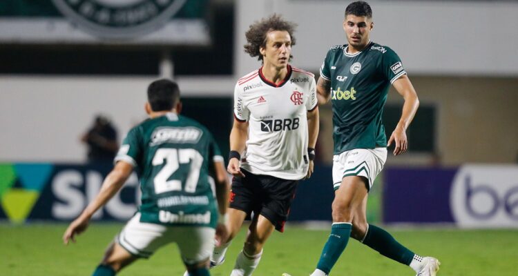 El Flamengo, con Vidal en cancha, igualó con Goias