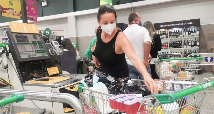 Horario supermercados y malls para el fin de semana de Fiestas Patrias