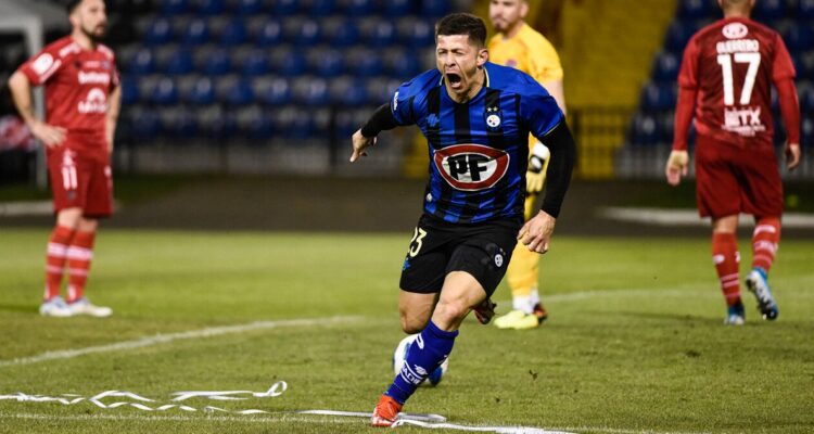 Huachipato superó a Ñublense en ida de Copa Chile