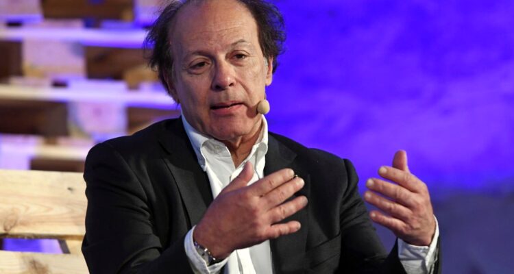 Impacto por muerte del destacado escritor Javier Marías: Real Madrid también lo homenajeó