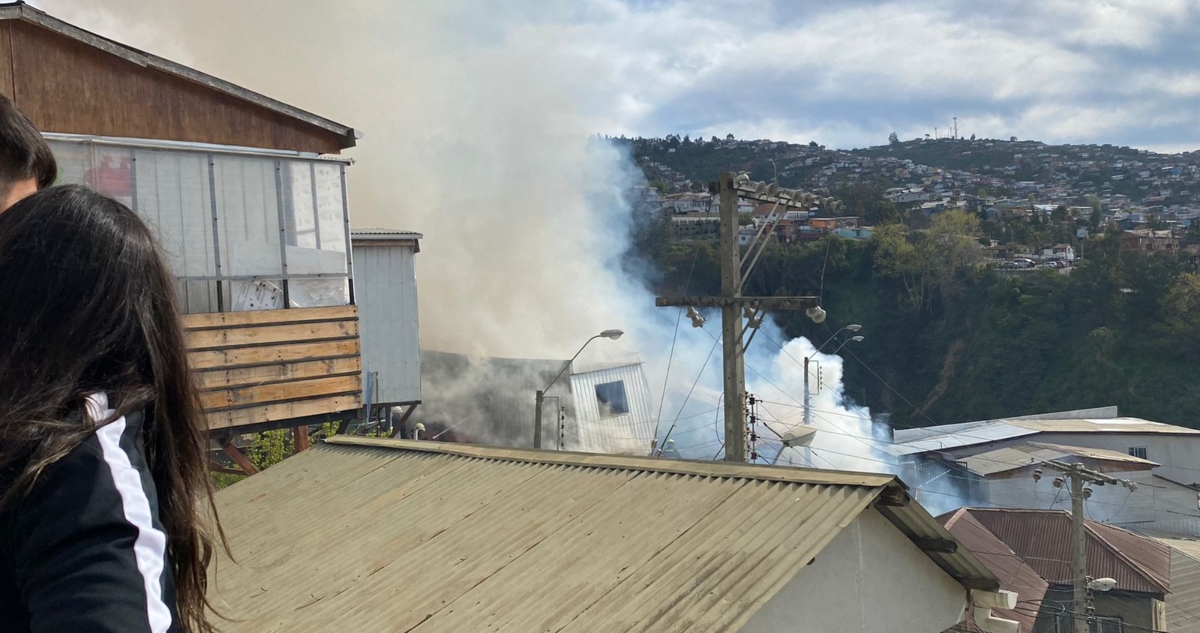 Incendio de vivienda en Valparaiso