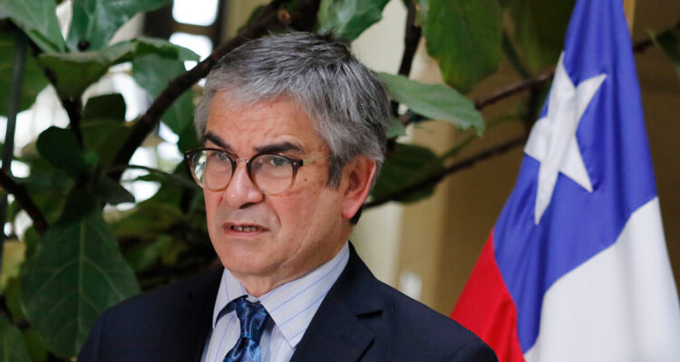 Expertos coinciden con Marcel por incertidumbre económica que genera demora de proceso constituyente