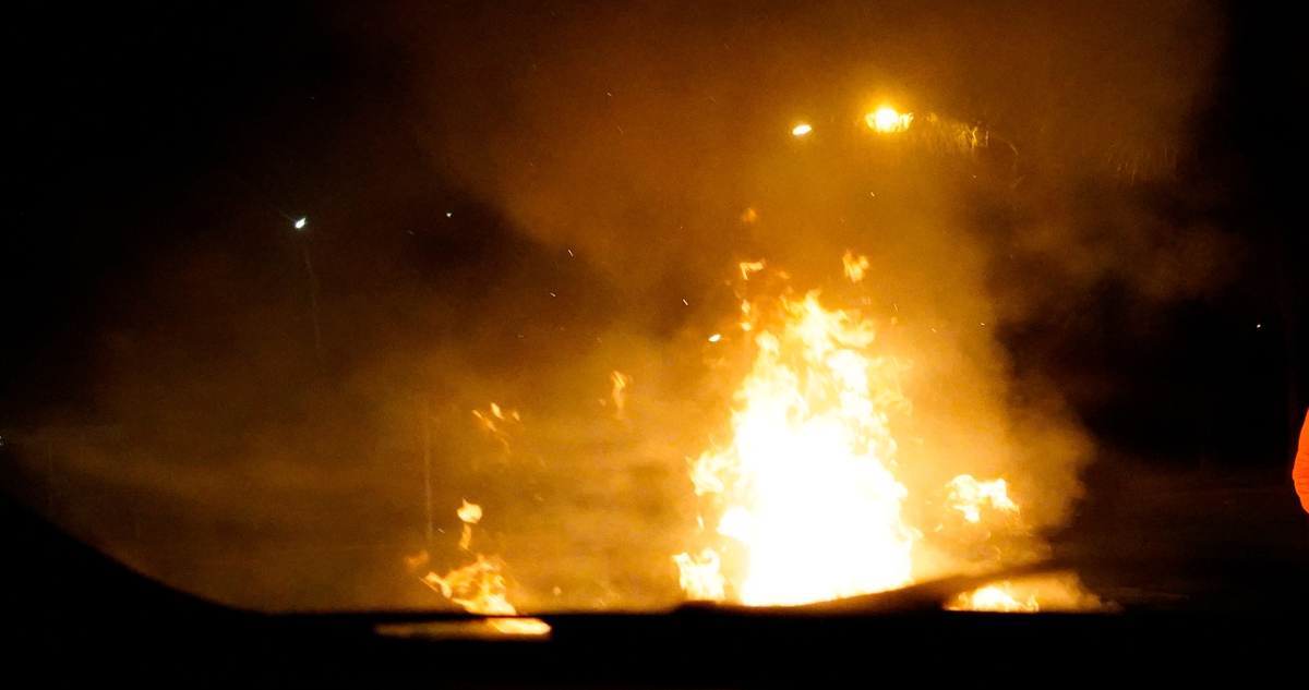 Instalan barricadas incendiarias en Puente Cautín: reportan alta congestión vehicular