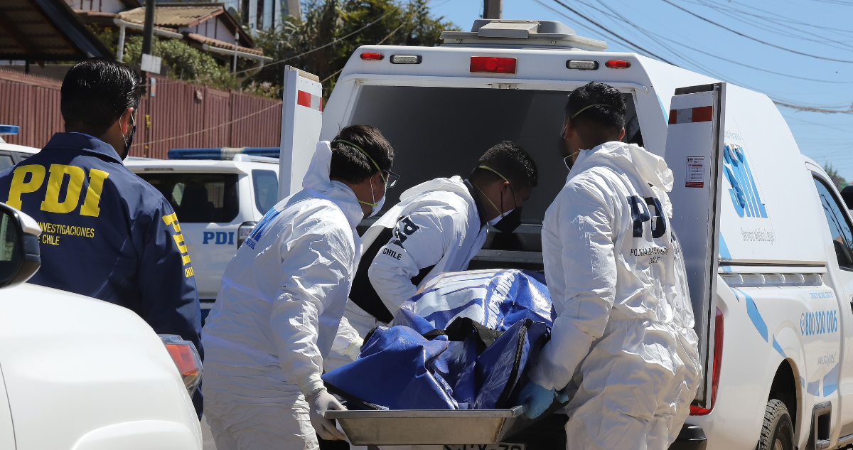 Investigan femicidio de mujer de 63 años en isla Caguach de Quinchao: cónyuge quedó detenido