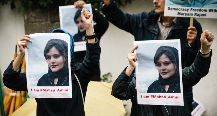 Protestas por la muerte de Mahsa Amini.