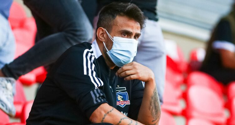 Jorge Valdivia tuvo problemas para ingresar al estadio Monumental en el duelo ante Unión Española.