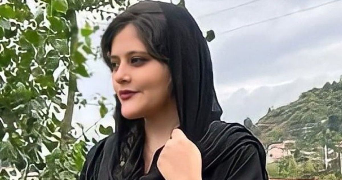 joven iraní velo