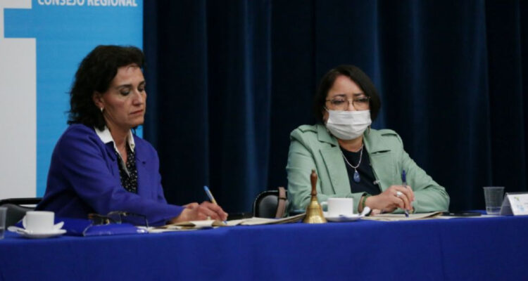 “Ha desvinculado a todo su equipo”: Cores piden renuncia de gobernadora Krist Naranjo