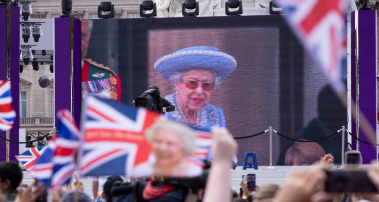 La Reina Isabel II
