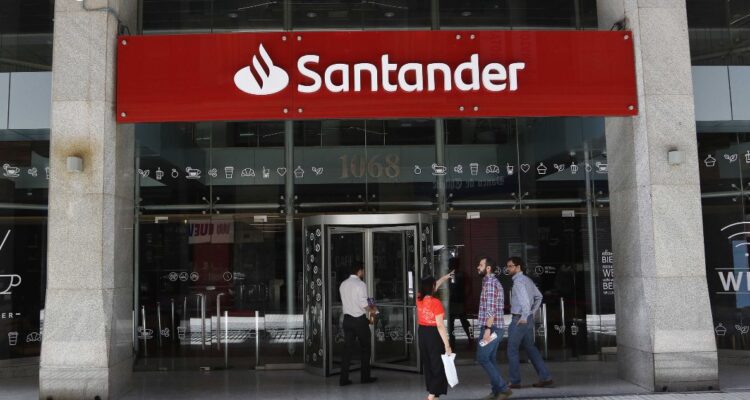 ¿Abren los bancos en México el 15 y 16 de septiembre?