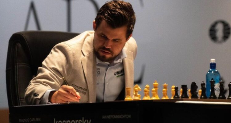 Ajedrez: Magnus Carlsen acusa publicamente a Hans Niemann de hacer trampa