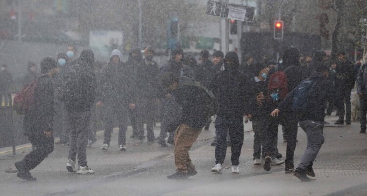 Balance detenciones manifestación estudiantes en Santiago