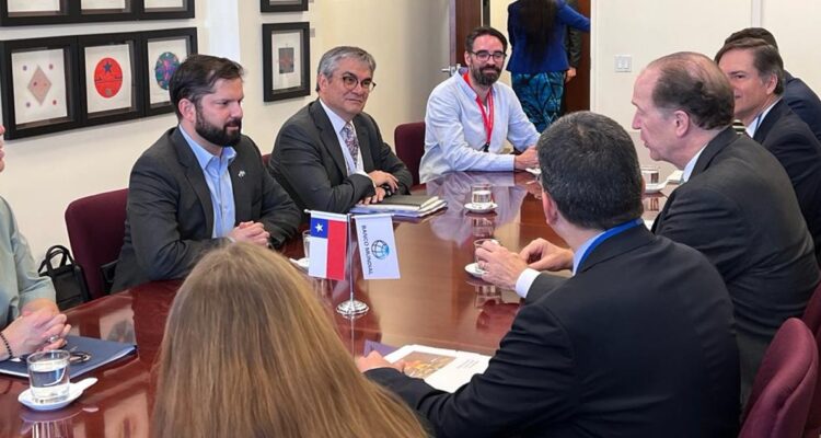 Marcel expuso ante Banco Mundial que la economía chilena tiene “ventajas” y “nuevas características”