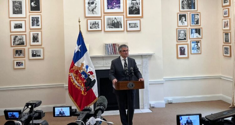 Marcel asegura las cuentas fiscales cerrarán 2022 mejor de lo que se proyectaba