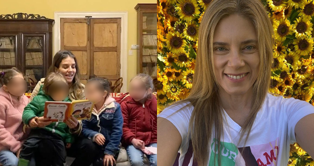 María Luisa Godoy lee a sus hijos en una fotografía. A su lado, una foto de Mónica Rincón.