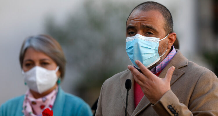 Ministro Ávila y nuevas medidas covid-19: “No nos vamos a enfrentar a cierres de escuelas”