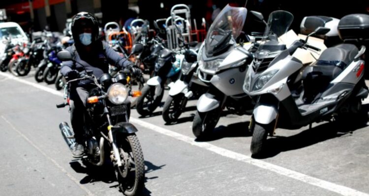 Corte de Apelaciones de Santiago confirma condena por conducción de vehículo con placa patente oculta