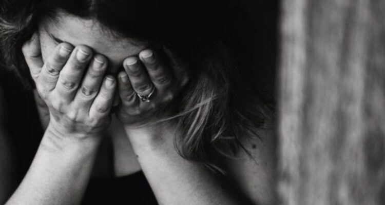 Mujer denuncia violación por parte de cónyuge en Osorno