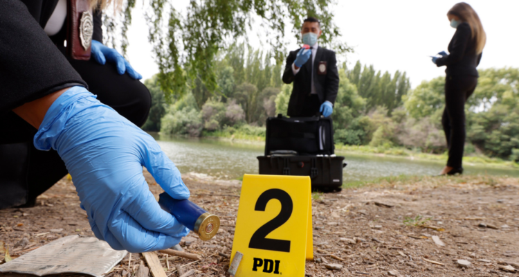 mujer recibe disparo en Arica