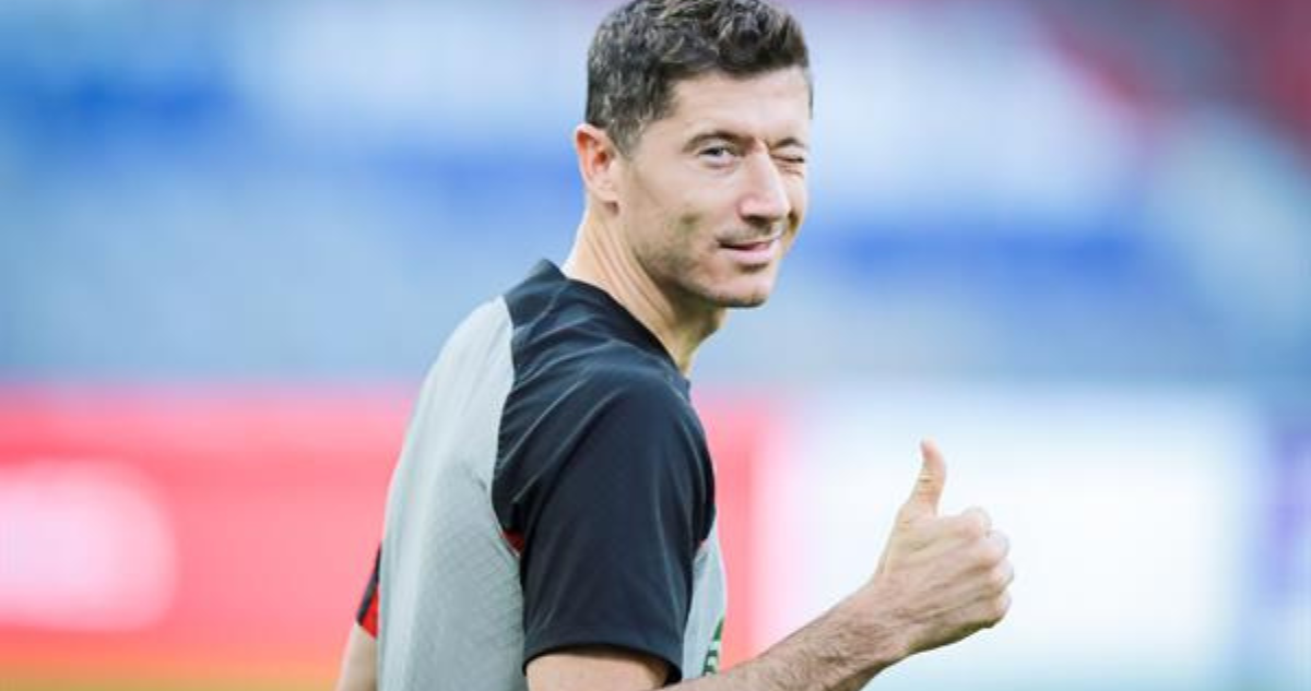 Lewandowski usará el brazalete con los colores de Ucrania en el Mundial de Catar.