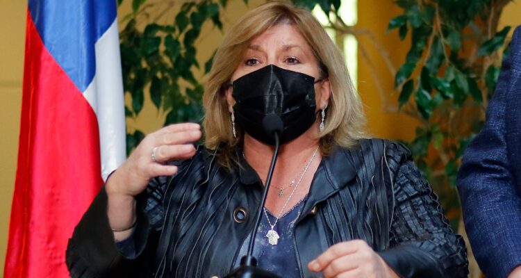 Rechazan desafuero de Gloria Naveillán