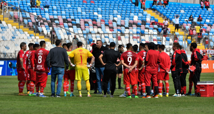 Ñublense podría desarmarse al finalizar la temporada.