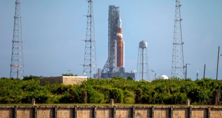 Nueva fuga en conducto de hidrógeno a horas de lanzamiento del Artemis I: sigue la transmisión aquí