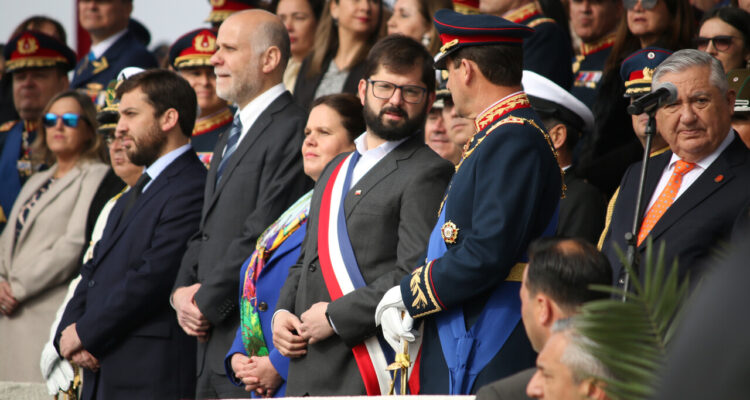 El presidente de la República Gabriel Boric, durante la Parada Militar 2022 en honor a las Glorias del Ejército