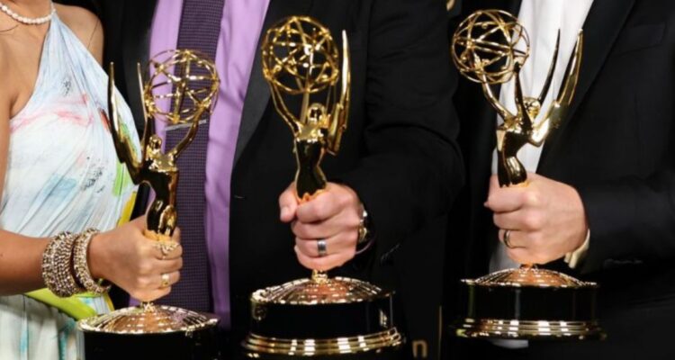 Dónde ver en vivo los Premios Emmy 2022