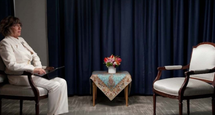 Presentadora de CNN, Christiane Amanpour, al enterarse de que el presidente de Irán no haría la entrevista