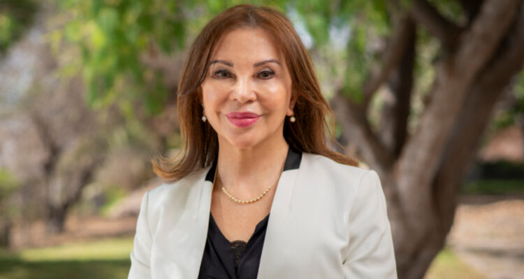 Luperfina Rojas se convierte en la primera rectora de la Universidad de La Serena