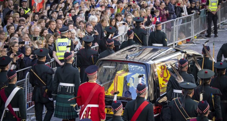 Mandatarios de Rusia, Bielorrusia y Birmania son excluidos del funeral de la reina Isabel II
