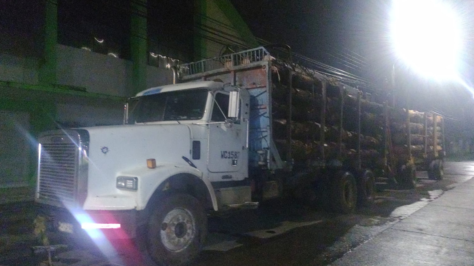 camión madera robada Lautaro