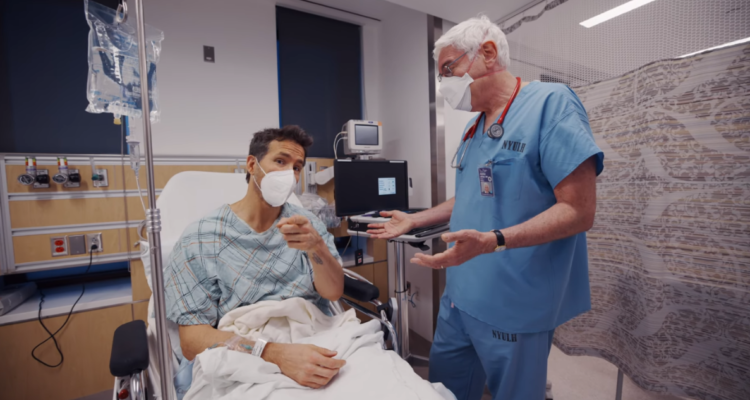 Ryan Reynolds grabó su propia colonoscopia para crear conciencia sobre el cáncer de colon