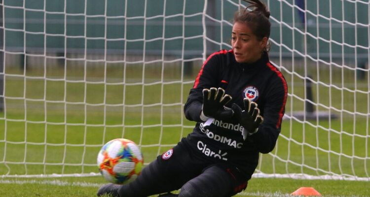 Ryan Torrero vuelve a la Roja femenina tras conflicto con Tiane Endler