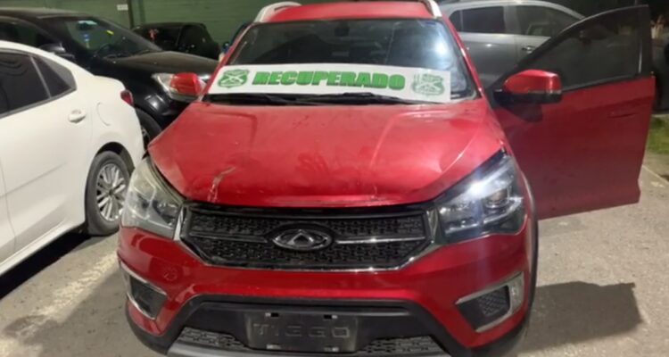 Conductor fue secuestrado y abandonado en la cuesta Barriga tras robo de auto en San Joaquín