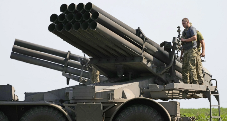 Un sistema de misiles múltiples occidental en Ucrania.