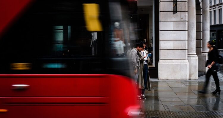 FMI cree que plan fiscal de Reino Unido incrementará la desigualdad