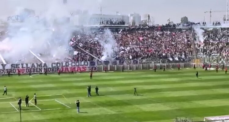 Videos muestran el colapso de la estructura del Estadio Monumental durante “arengazo”