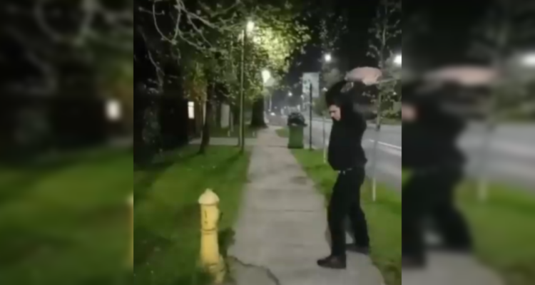 Andrés Barros Vicuña se llama el protagonista del viral donde destruye un grifo en Las Condes