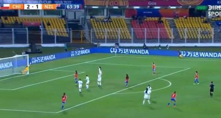 Golazo de Anaís Cifuentes fue destacado por FIFA en redes sociales.