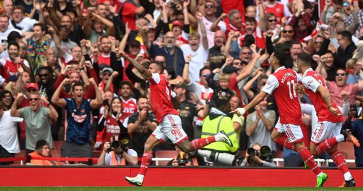 Arsenal venció a Tottenham en el clásico de Londres.