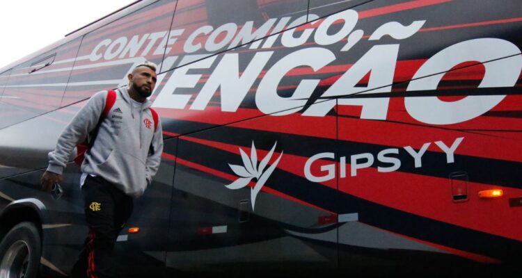 Arturo Vidal será parte de duelo por Copa Brasil pese a muerte de su papá