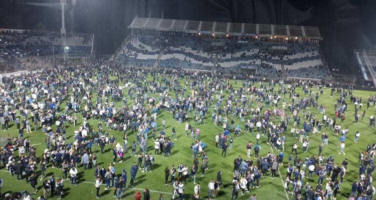 Diario Olé calificó de Asesinos a los responsables de tragedia en La Plata