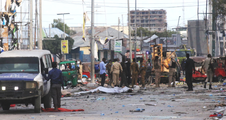 Objetivo era el presidente: al menos 25 muertos y 45 heridos por ataques explosivos en Somalia