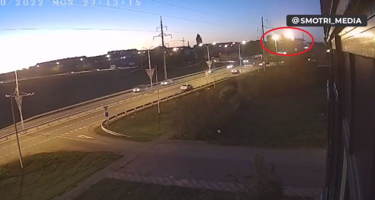 Captura de un video de una cámara de seguridad que captó el accidente.