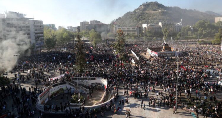 Locatarios exigen seguridad ad portar de 18-O