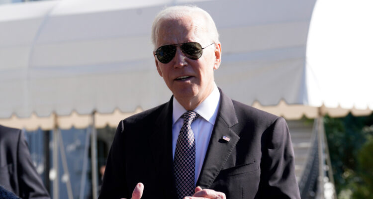 Biden promete que Putin rendirá cuentas por los ataques a Ucrania