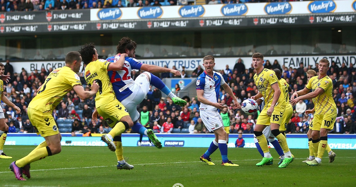 Blackburn superó a Millwall por la Championship de Inglaterra.