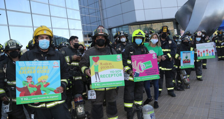 Cuerpo de Bomberos de Santiago (CSB) participando de Corremos por la vida